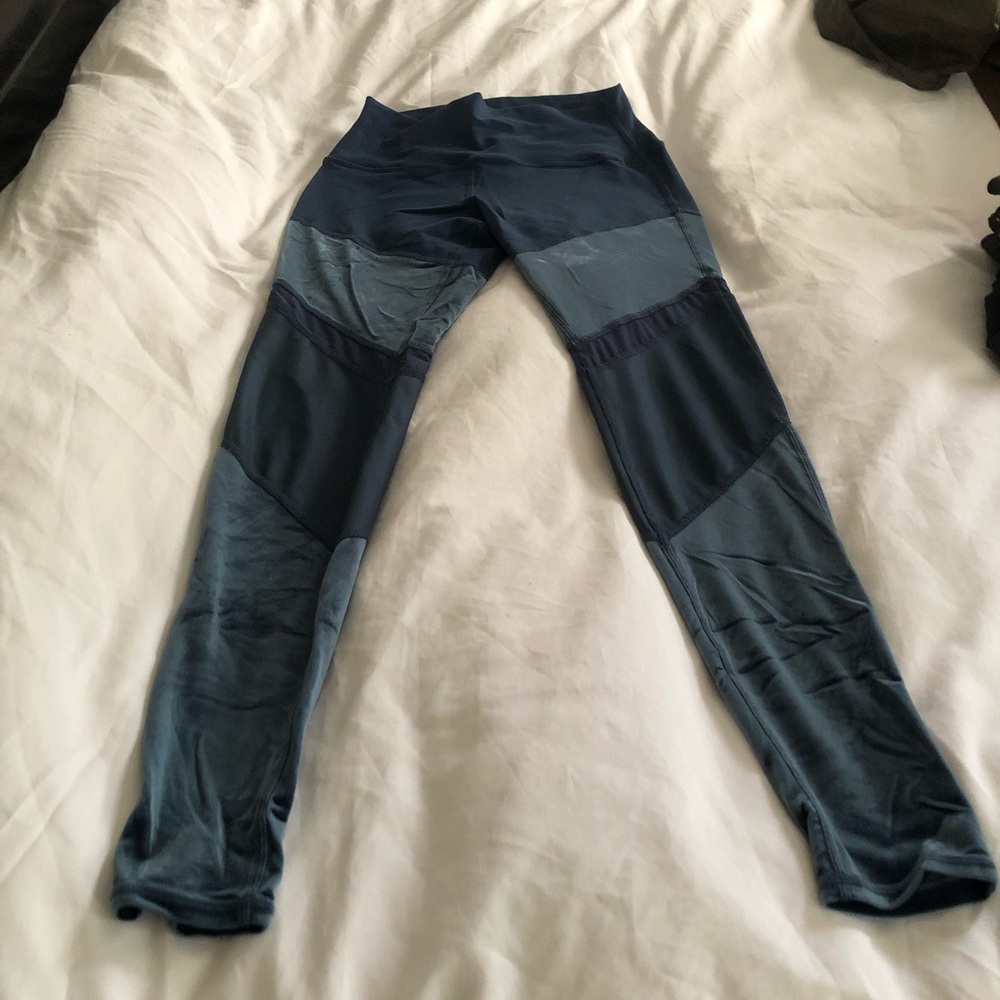 Blue Alo yoga pants